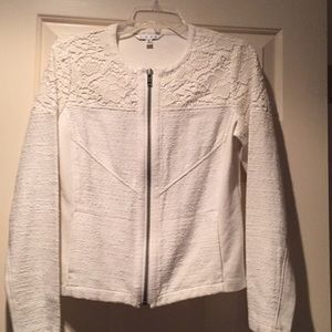 NWOT Creamy White zip up jacket. Lace surrounds. S